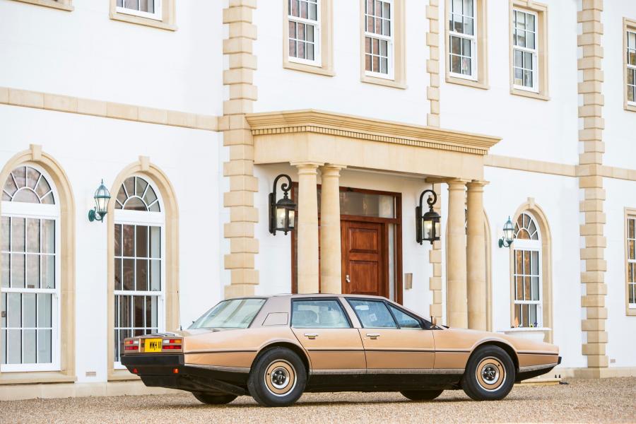  Aston Martin Lagonda 1978 года  (UK) (фото 11 из 19)